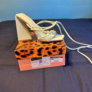 Womens chunky heel sandal size 6.5